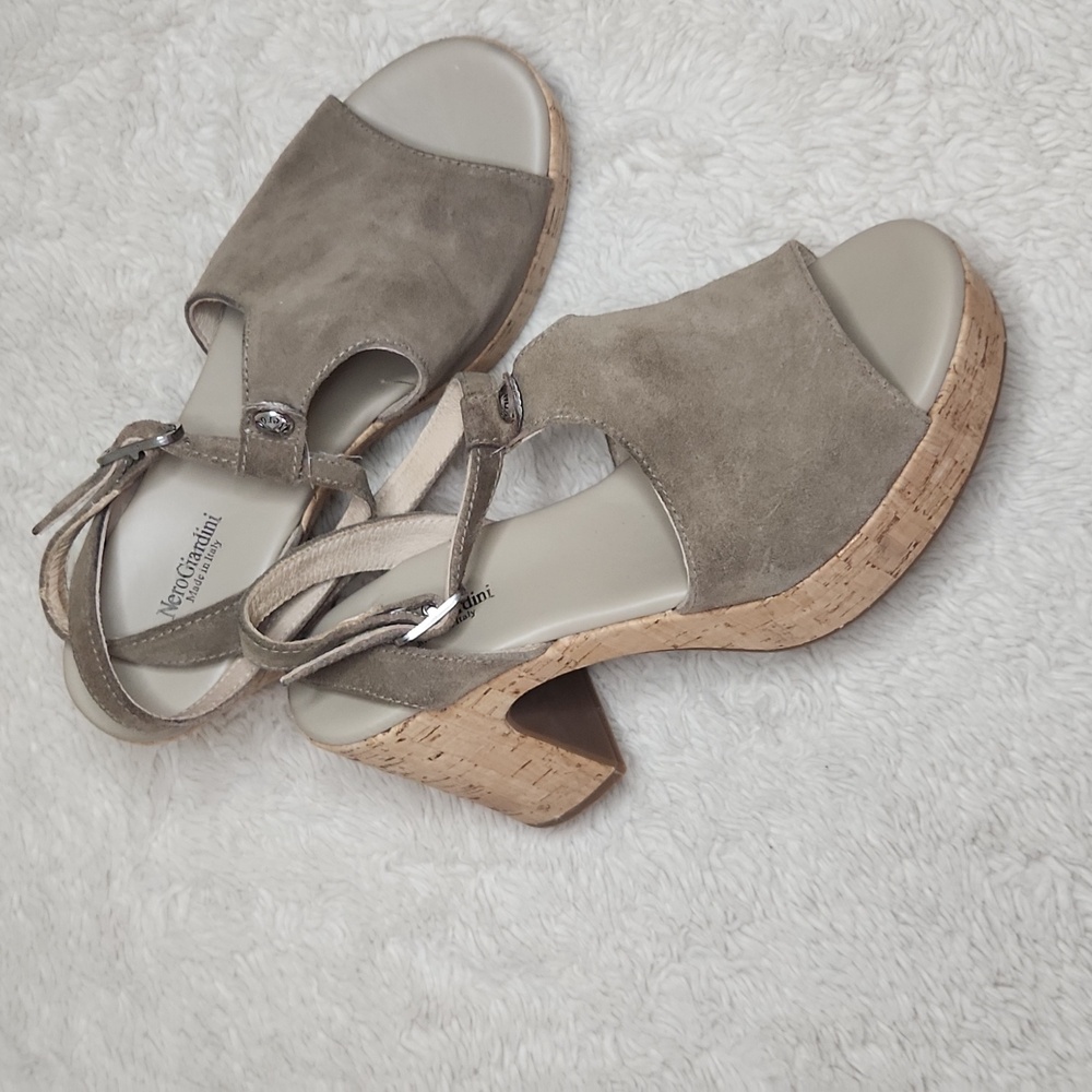 Women's Nero Giardini Sandals /Heels Sz 38/  8